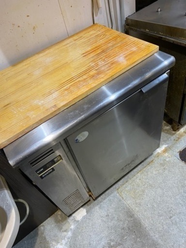 中華料理屋の厨房器具