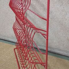 カセットテープ収納棚の画像