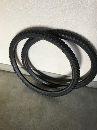 中古スパイクタイヤ2本セット(マウンテンバイク26インチ用)