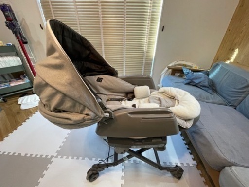 combi　電動スイング 洗えるシート ゆりかご オートスイング　音楽流れます