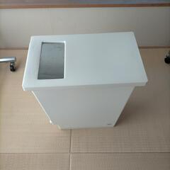 45リットルペダルゴミ箱差し上げます！の画像