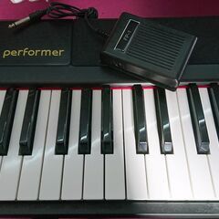 電子ピアノ　Artesia Performer フルサイズ　セミウェイトの画像