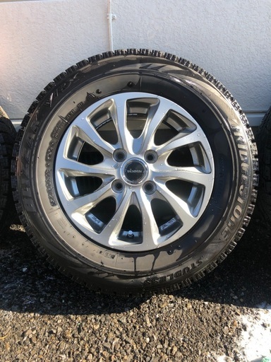 ホイール付きスタッドレスタイヤ　13インチ