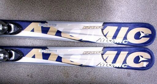 スキー板とポールセット 　約150cm 3点セット スポーツ Atomic スキー板150 ポール付き