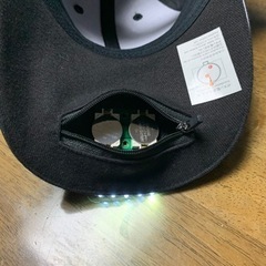 LEDライト内蔵帽子の画像