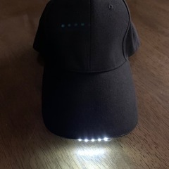 LEDライト内蔵帽子