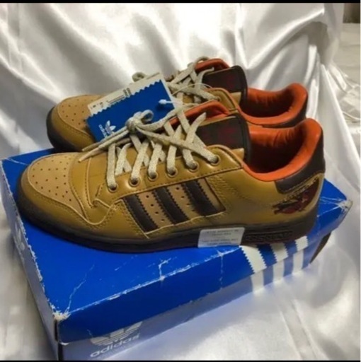 超貴重品　adidas originals DECADE LOワールドカップバトルパック