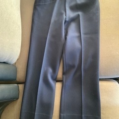 冬物厚手のスラックスの画像