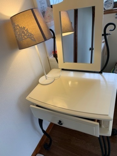 ドレッサー　椅子付き