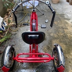 子供用三輪車の画像