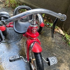 子供用三輪車の画像