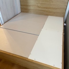 ニトリ　クイーン　ベッド　ベッドフレーム　収納付きの画像