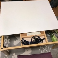 ホワイトテーブル　こたつ　正方形【交渉中】の画像