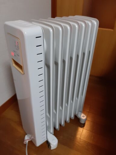 オイルヒーター、1200ワット。良品計画（無印良品）の製品、2009年製。