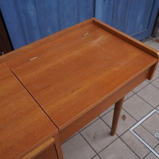 unico(ウニコ)の中でも人気のALBERO(アルベロ)シリーズ ドレッサーです