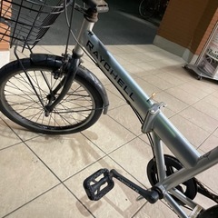 折り畳み自転車　中古　処分品　ギヤ変速6段の画像