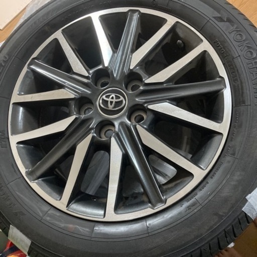 ヴォクシー純正タイヤ