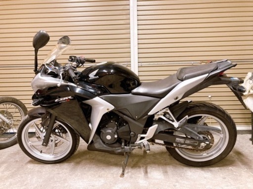 ホンダ　CBR250R 配送可能　支払いは現金or振り込みも可能