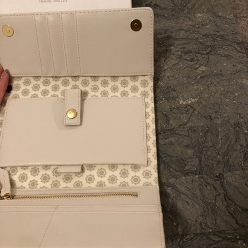 SWAROVSKI スワロフスキー　travel wallet 財布