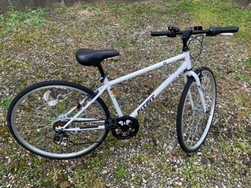 クロスバイク　　白