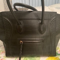 【CELINE セリーヌ】 トートバッグ ラゲージスモールスクエアファントム レザー 黒 型押し加工 バッグ 