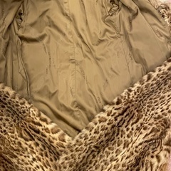 アニマル毛皮　本物の画像