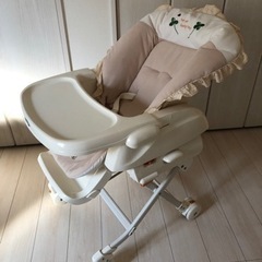 コンビ　ハイローチェア