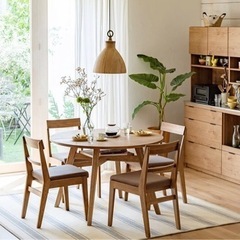 unico 円型ダイニングテーブル　直径110cmの画像