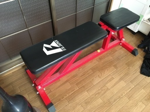 トレーニングペンチ　ベンチプレス　筋トレ