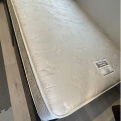 ★無料でお譲りします★ニトリ購入のダブルベッド