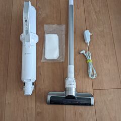 【受け渡し決まりました】アイリスオーヤマ　スティッククリーナー　紙パック付きの画像