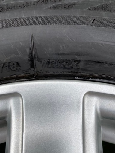 ブリヂストンスタッドレスタイヤ195/65R15 アルミ付き　4本セット　使用少