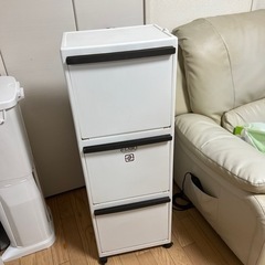 キャスター付　三段ゴミ箱　