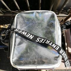 ショルダーバッグの画像