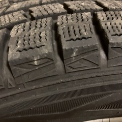 スタッドレスタイヤの画像