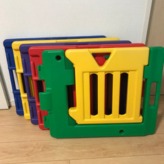 ベビーサークルの画像