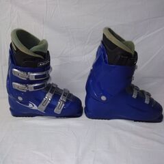 《値下げしました》SALMONのスキーブーツ27.5ｾﾝﾁソール長317ｾﾝﾁですの画像