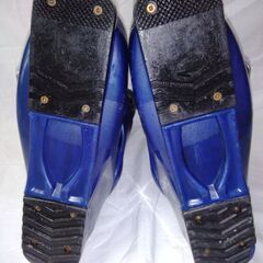 《値下げしました》SALMONのスキーブーツ27.5ｾﾝﾁソール長317ｾﾝﾁですの画像