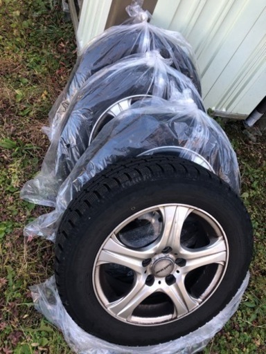 スタッドレスタイヤ