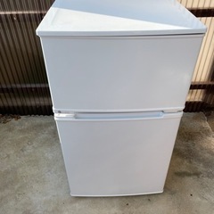お値下げしました！ユーイング　ノンフロン冷凍冷蔵庫　内容積90ℓ...