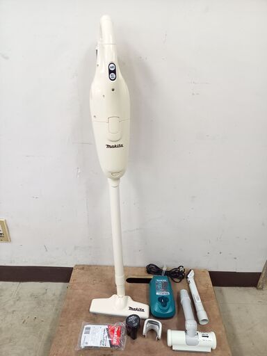 取引場所　南観音　K　2112-122　マキタ　makita　CL102D　充電式クリーナー　ハンディクリーナー　紙パック式