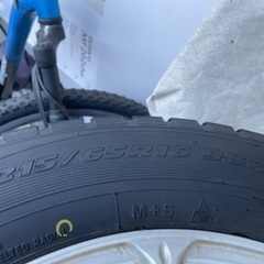 ホイル付きスタッドレスタイヤ　16インチ　4本セット(値下げ)の画像