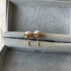 パールのピアスの画像