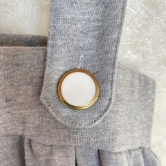 新品未使用タグ付きサスペンダーミニスカートの画像