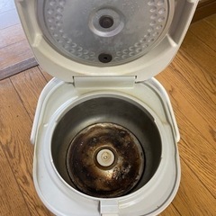 値下げ　炊飯器　3合炊き　2012年製　訳あり　の画像