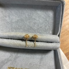 ダイヤのピアスの画像