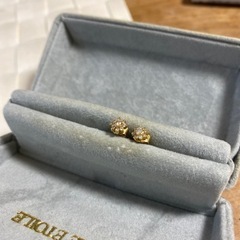 ダイヤのピアスの画像