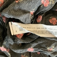 ZARA ブラウス　サイズS 身幅46、着丈52センチの画像