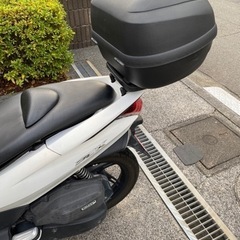 GIVIリアボックス