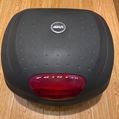 GIVIリアボックスの画像